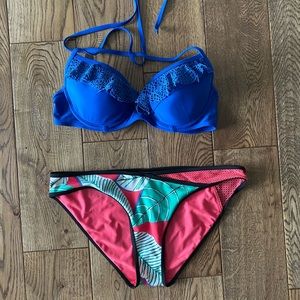 Aerie leaf pattern bikini bottom